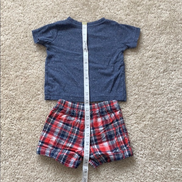 🌟6/$15 Carters Baby Boy Short outfit 9M - Picture 4 of 8